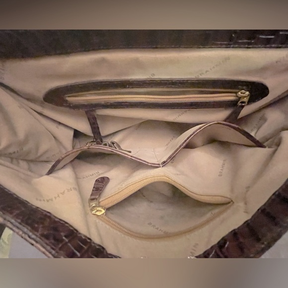 Vintage Brahmin Crocodile Embossed Gold Accents Shoulder Hand Bag Purse Dust bag - Picture 8 of 16